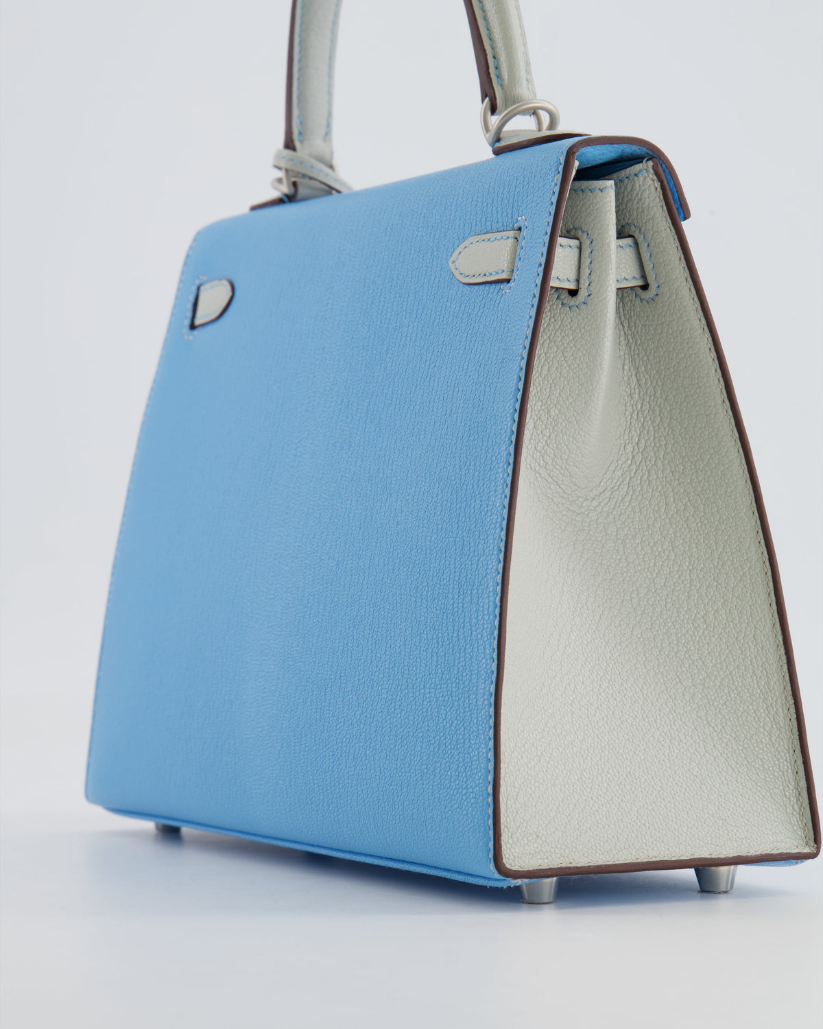 *VERY RARE* Hermès Kelly Sellier HSS 25cm Bag in Bleu Celeste and Gris Perle Chèvre Leather with Contrast Stitching and Brushed Palladium Hardware