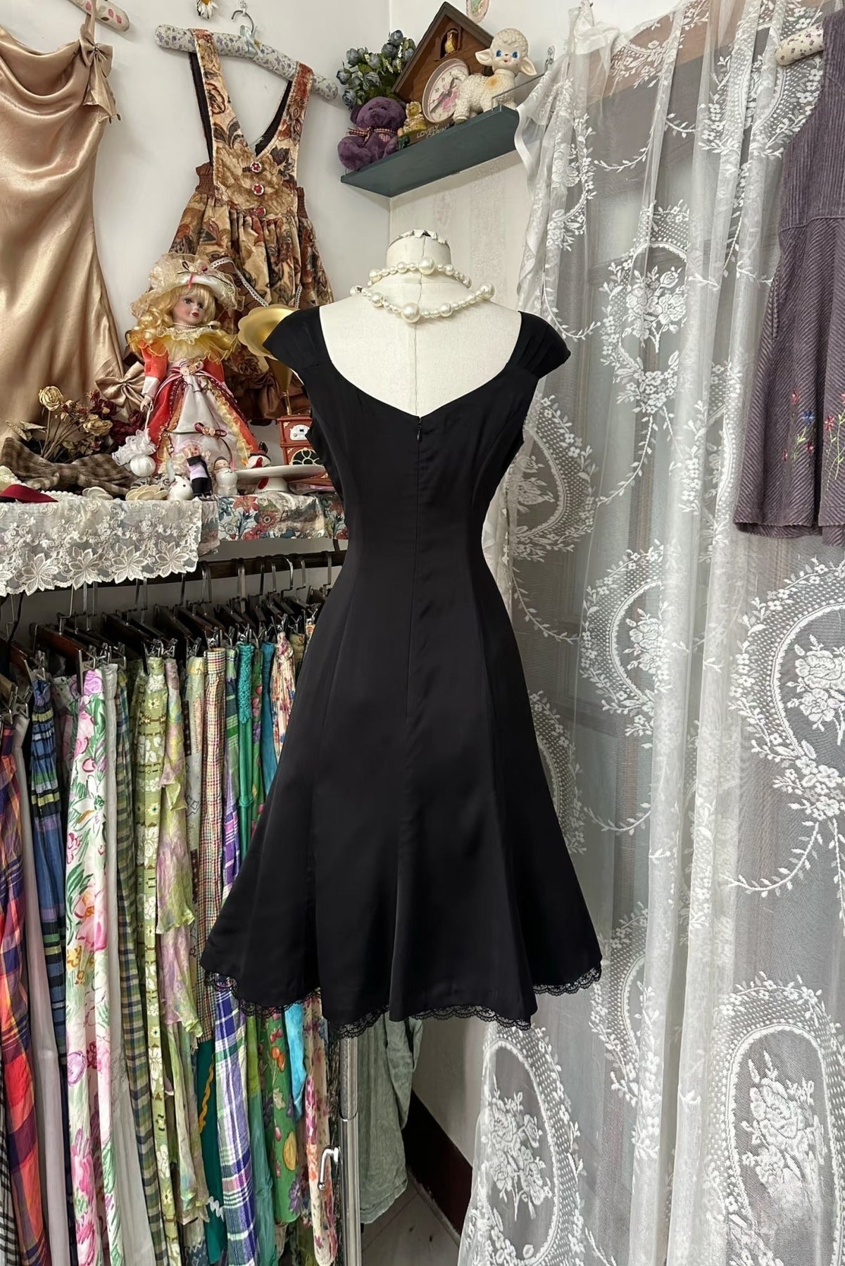 Vintage Fashion Ball Gown Black Short Length Homecoing Birthday Dress Cocktail Dresses
