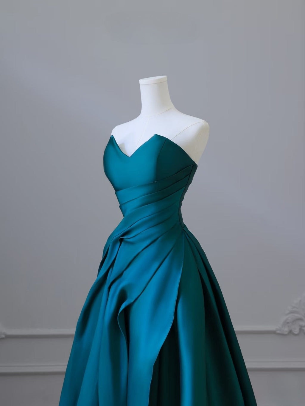 Classy Ball Gown Strapless Satin Ruffles Long Evening Dress Prom Dresses