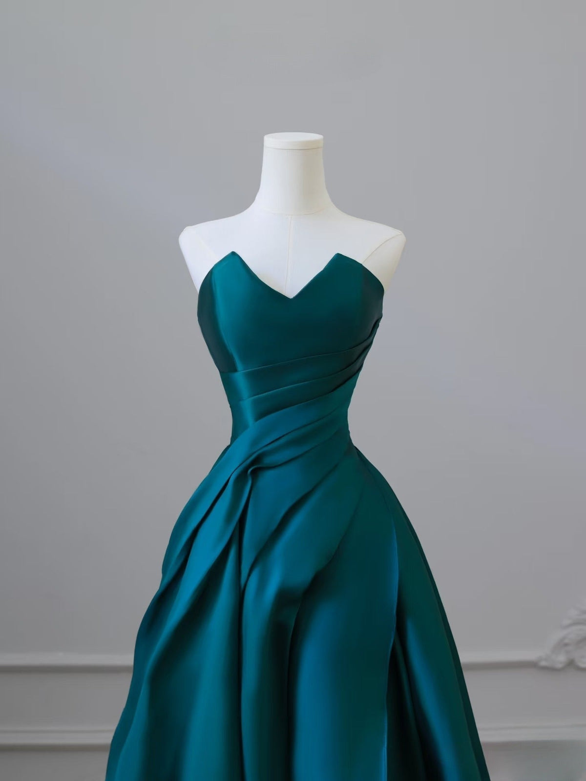 Classy Ball Gown Strapless Satin Ruffles Long Evening Dress Prom Dresses