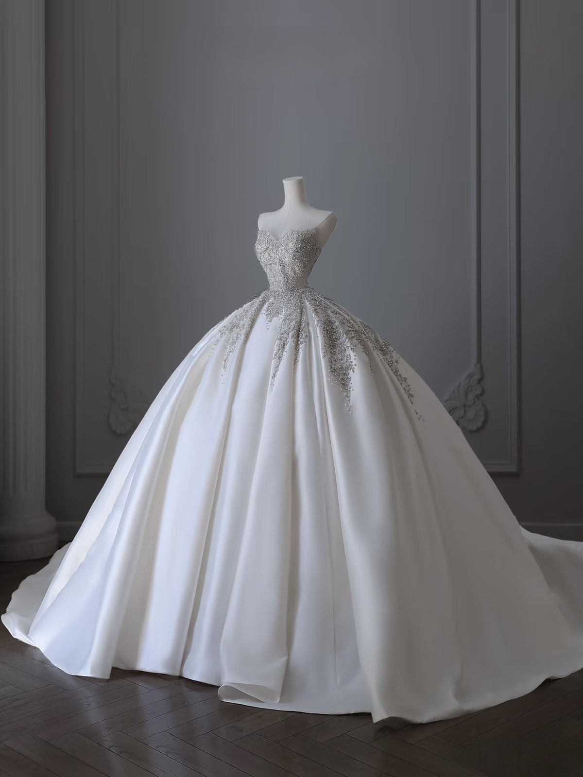 Timeless Ball Gown Sweetheart Neckline Sequin Sleeveless Wedding Dress Bridal Dresses