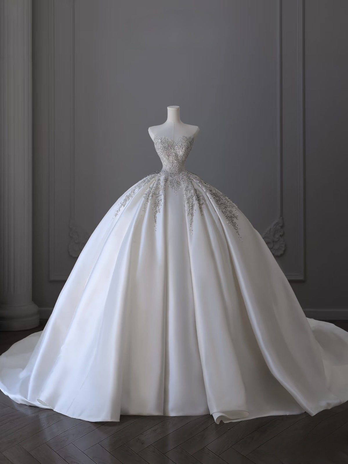 Timeless Ball Gown Sweetheart Neckline Sequin Sleeveless Wedding Dress Bridal Dresses