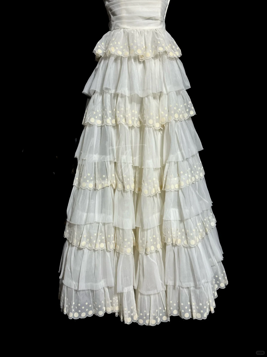 Vintage Ball Gown Strapless White Lace Prom Gown Fairy Prom Dresses