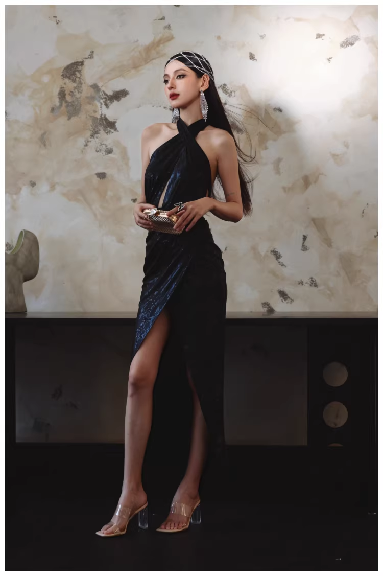 Sexy Black Halter High Slit Sheath Long Evening Dress Backless Prom Gowns