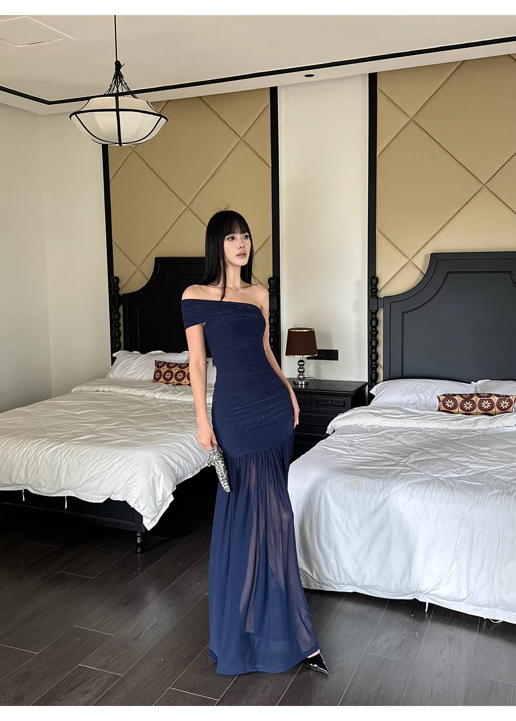 Sexy Halter V Neck White A Line Long Party Dress Formal Evening Gown