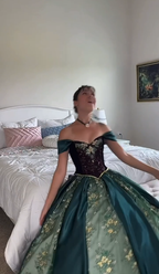 Vintage Off The Shoulder Green Satin Lace Applique Ball Gown Sweet 16 Dress