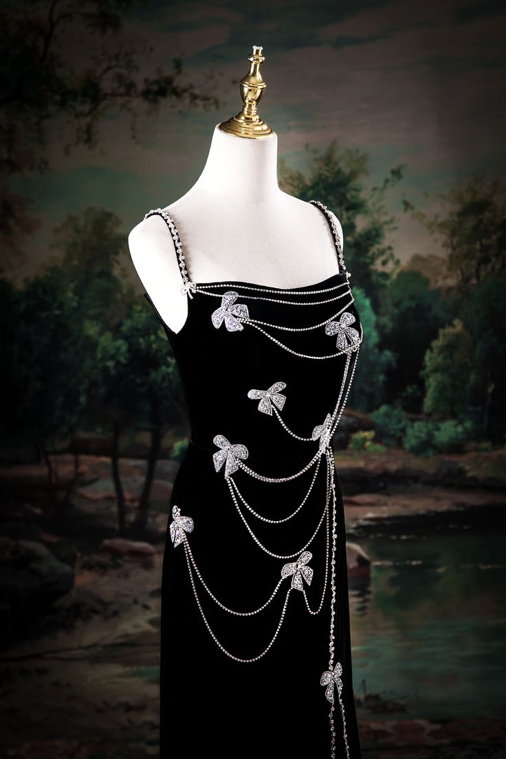 Elegant Black Velvet Spaghetti Straps Slit Beaded Mermaid Evening Dress Long Birthday Party Gown