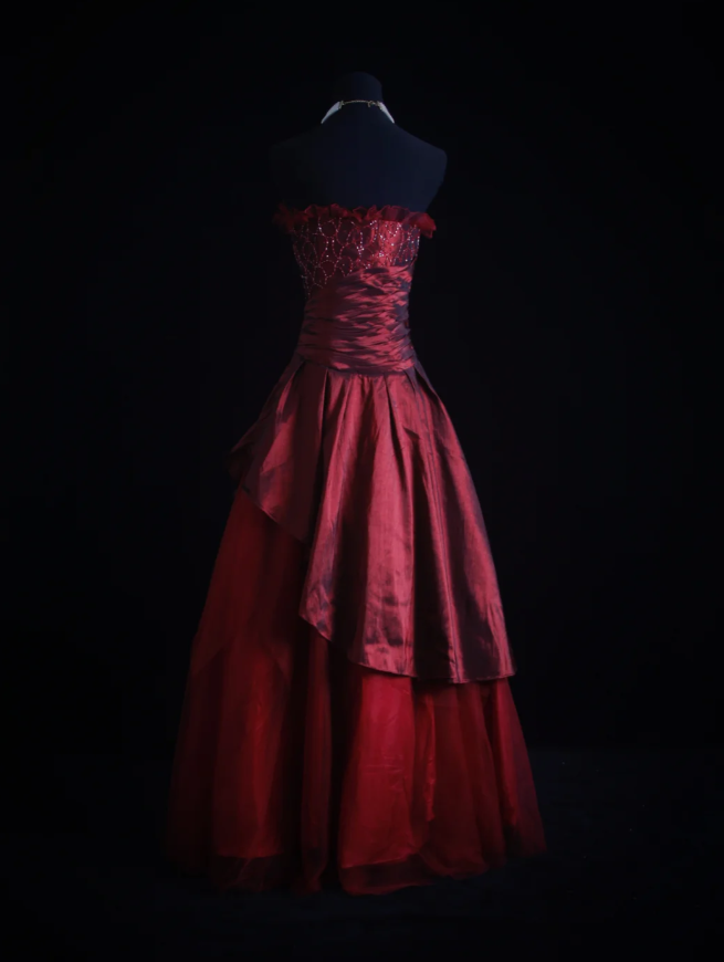 Vintage Burgundy Strapless Satin Tulle Beaded A Line Long Evening Dress Birthday Prom Gown