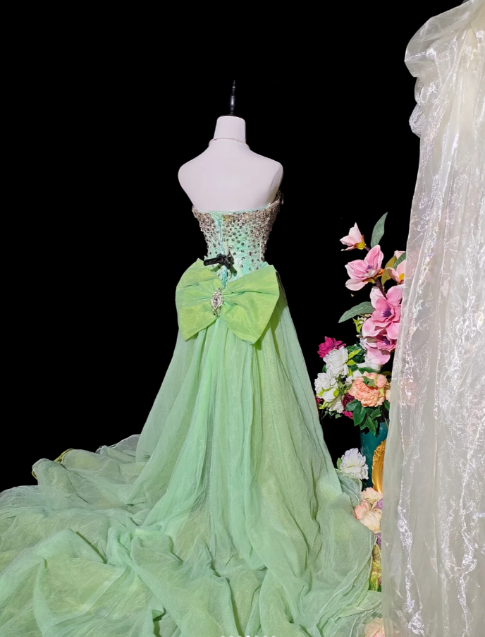 Unique Green Strapless Satin Tulle Beaded Long Birthday Party Dress Prom Gown