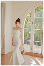 Classy White Strapless Bow Satin Mermaid Long Wedding Guest Dress Formal Evening Dress Prom Gown