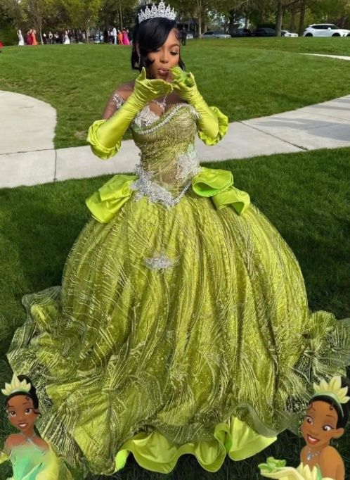 Sweetheart Ball Gown Green Long Prom Dresses Sparkly Rhinestone Tulle Green Sweet 16 Dress