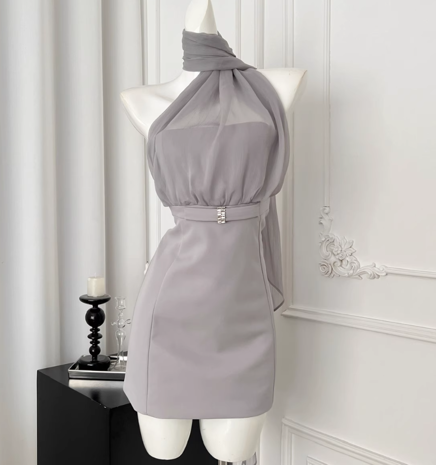 Waist-hugging diamond bow pleated dress with slim fit and temperament R2082