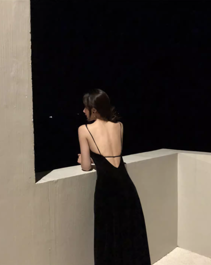 Mid-length beach dress 2025 seaside holiday backless sexy suspender dress R1440