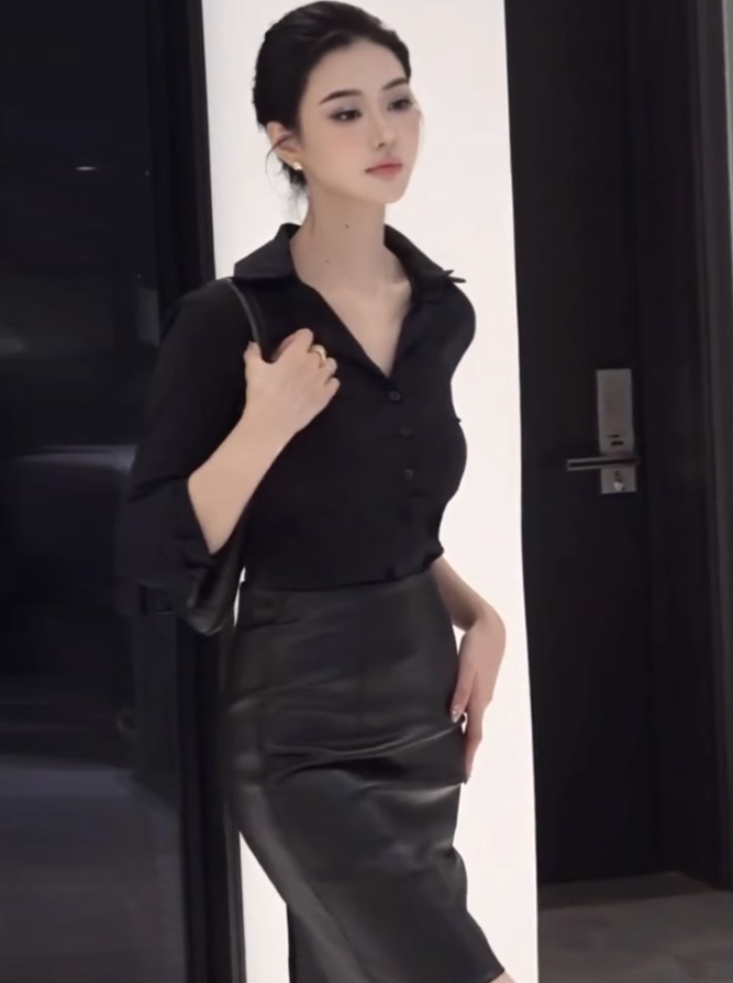 Large size French pure sexy black shirt intellectual style sister hip skirt suit R1837