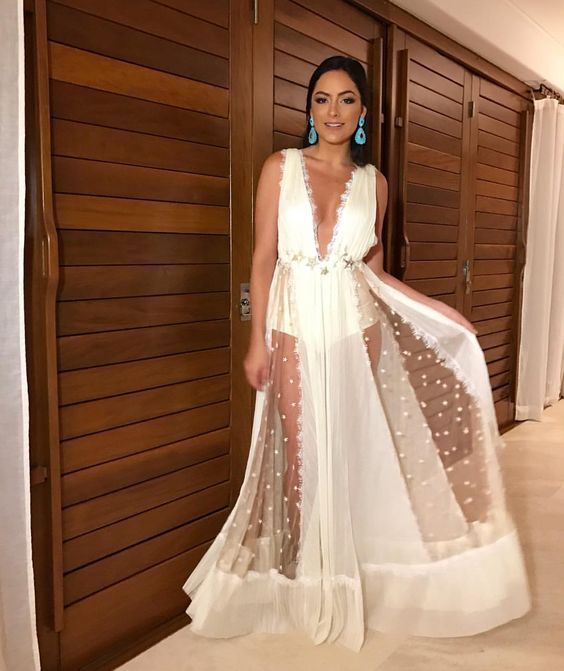 White Prom Dresses,Tulle Prom Gown,A-Line Prom Dress,V-Neck Prom Gown  cg7164