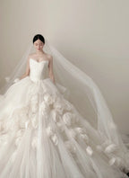 Elegant White Trailing Heart-Shaped Neckline 3D Floral Tulle Ball Gown Wedding Dresses