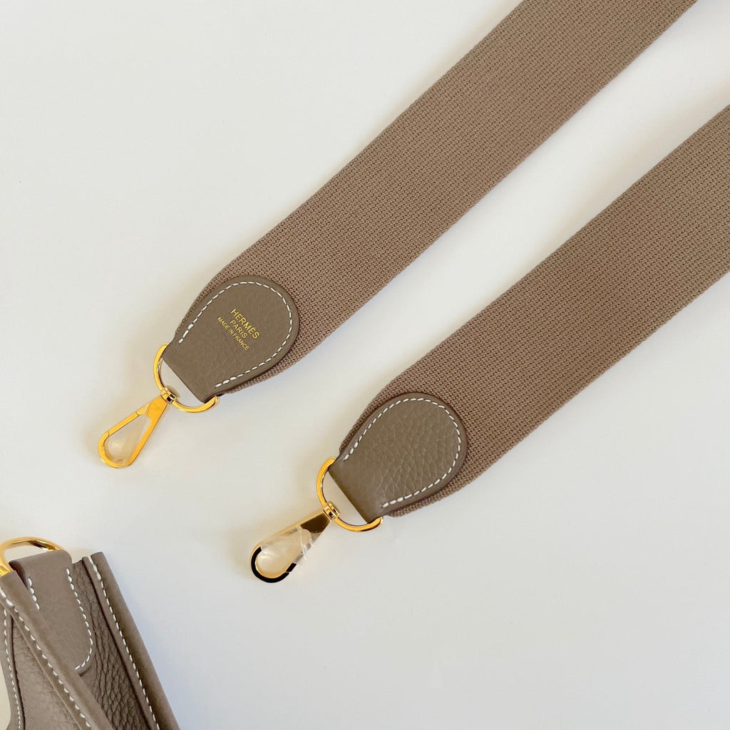 Hermes Evelyn 29 GM Shoulder Bag Etoupe