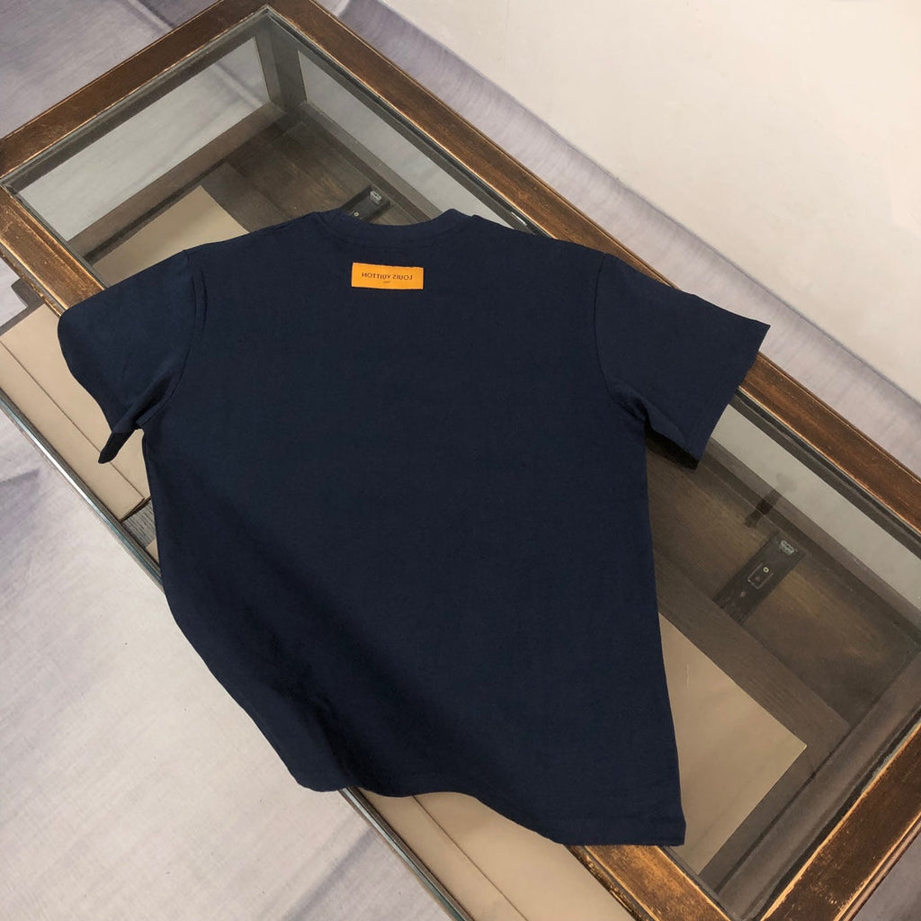 MINIMALIST STREET STYLE
