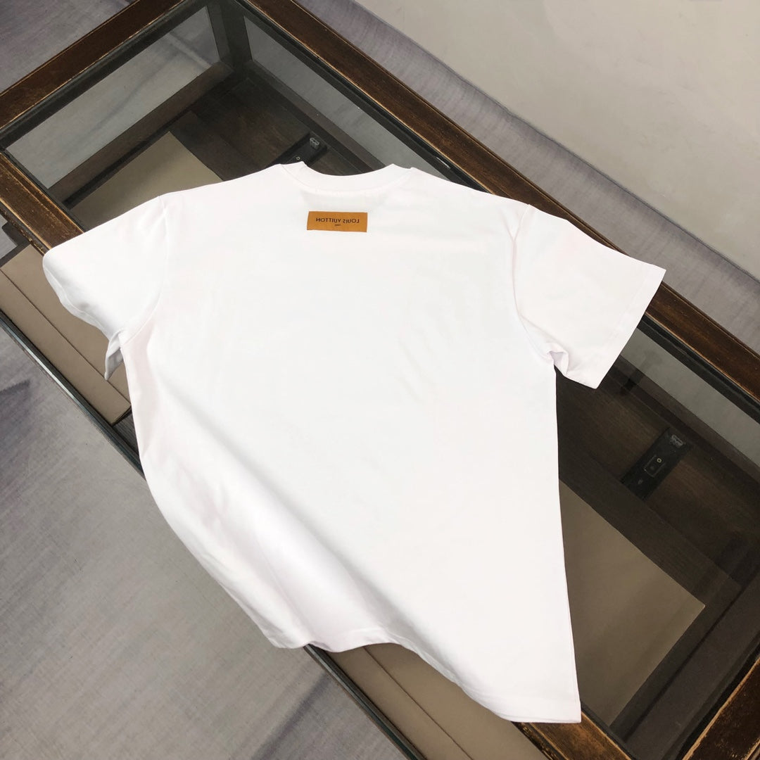 MINIMALIST STREET STYLE