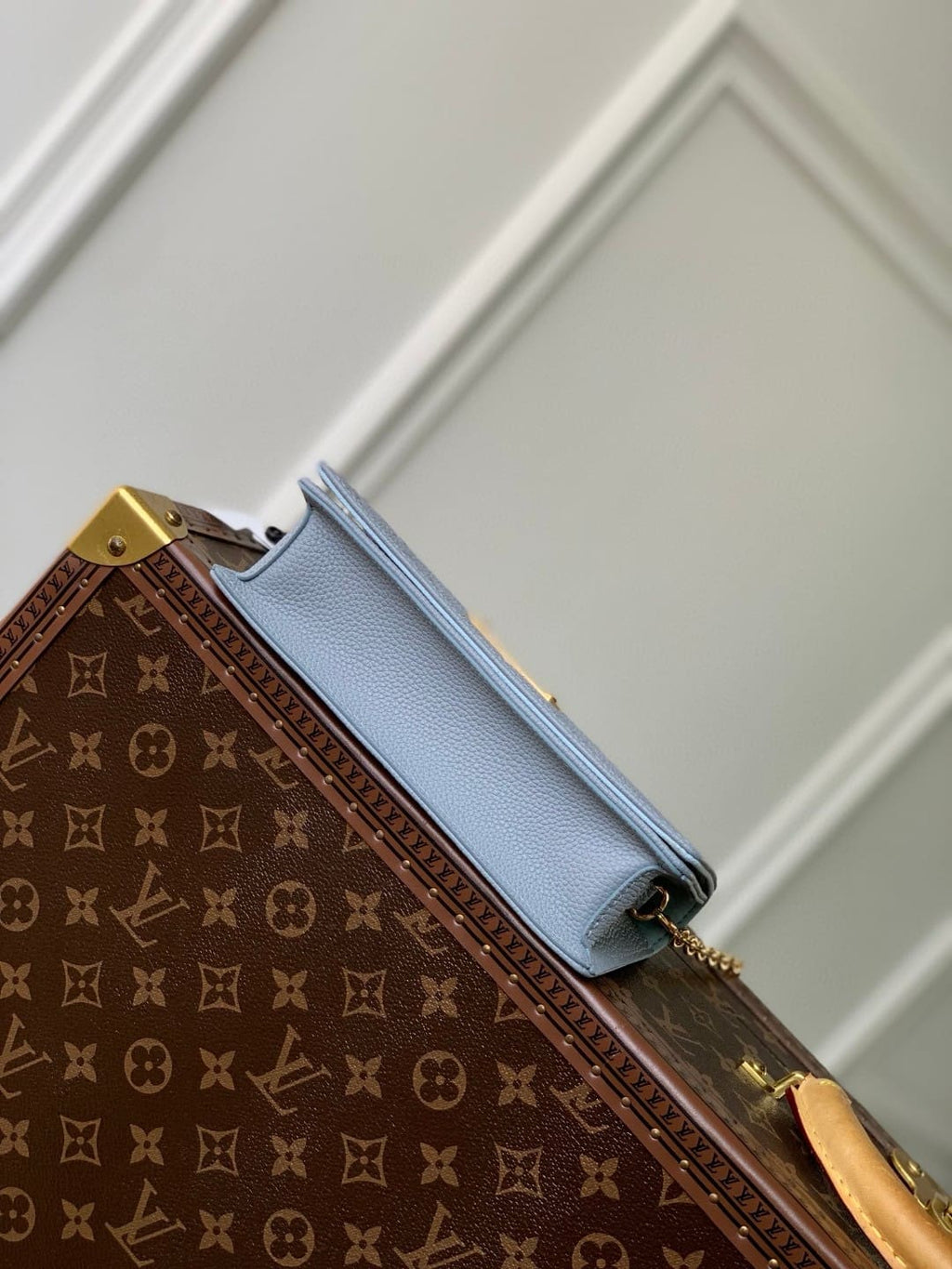 Louis Vuitton M83233 Wallet On Chain Lily