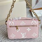 Louis Vuitton M14208 Pochette Métis East West