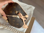 Louis Vuitton M47096 Just In Case