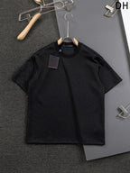 MINIMALIST STREET STYLE