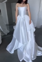 Pretty Wedding Dress Ball Gowns Strapless White Satin Long Wedding Dresses Bridal Gown