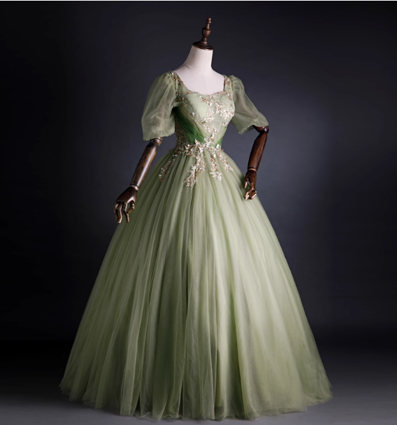 Princess Light Green Square Neck Puff Sleeve Gold Embroidery Tulle Ball Gown Evening Dresses Sweet 16 Dresses