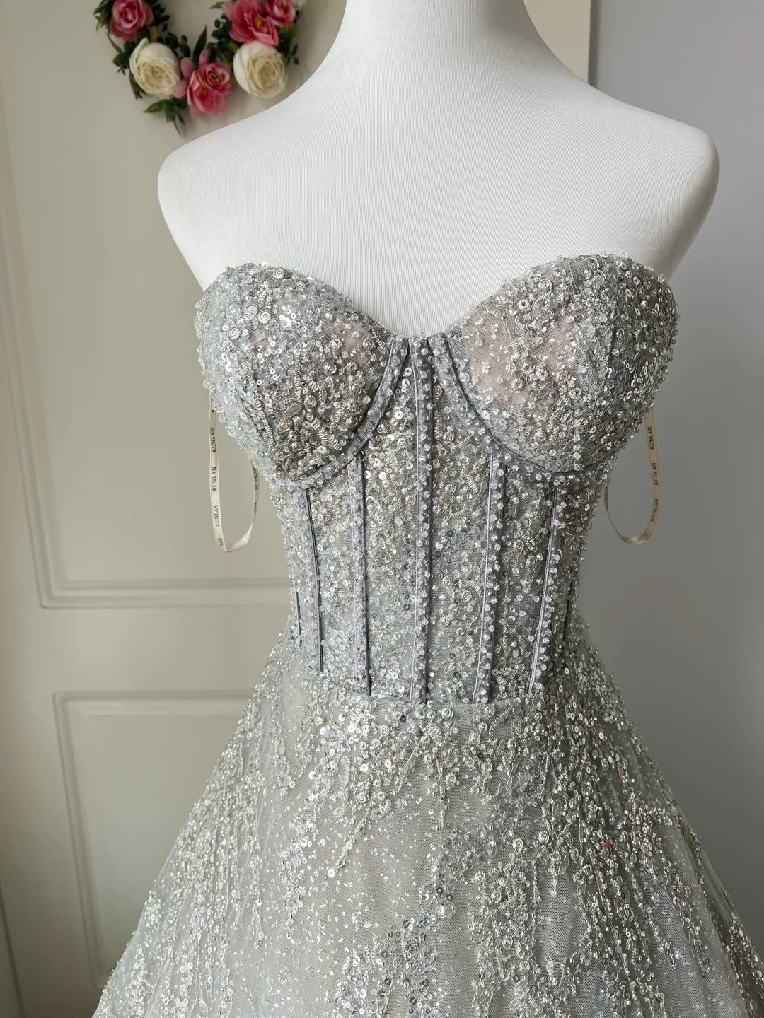 Sparkling Silver-Grey Strapless Sequined Ball Gown Evening Dresses