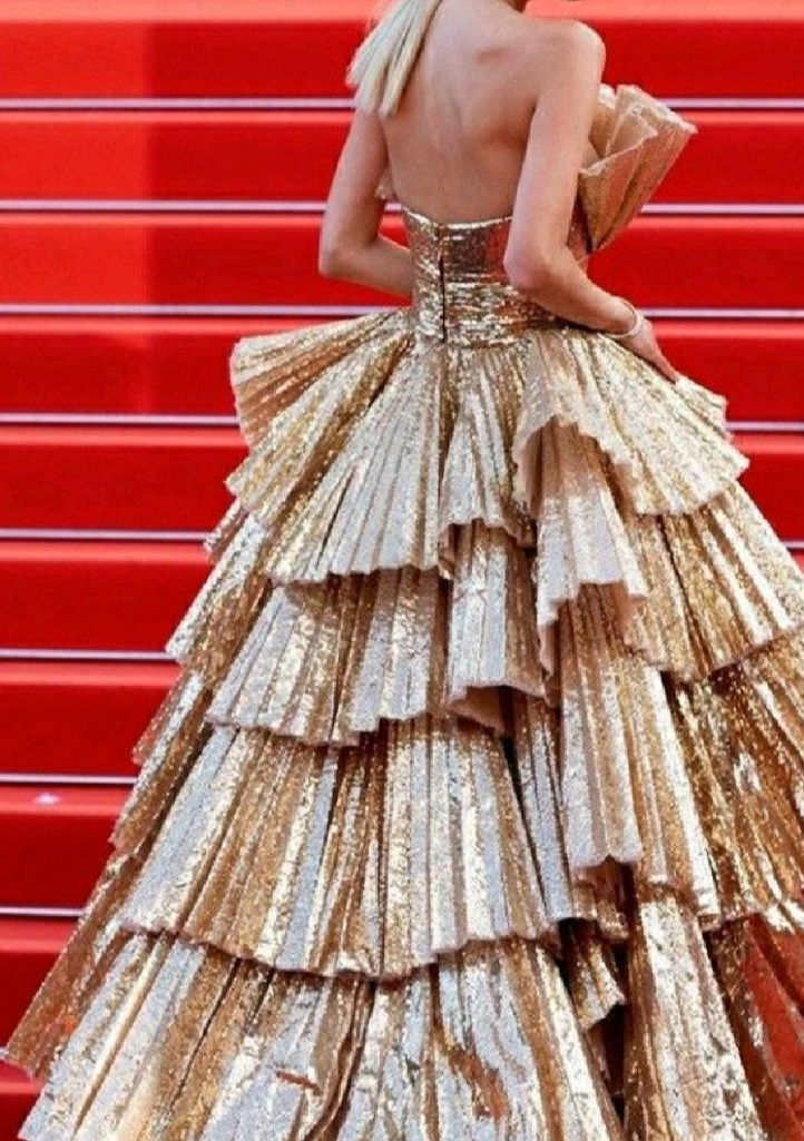 Stylish Golden Tiered Ball Gowns Long Prom Dresses