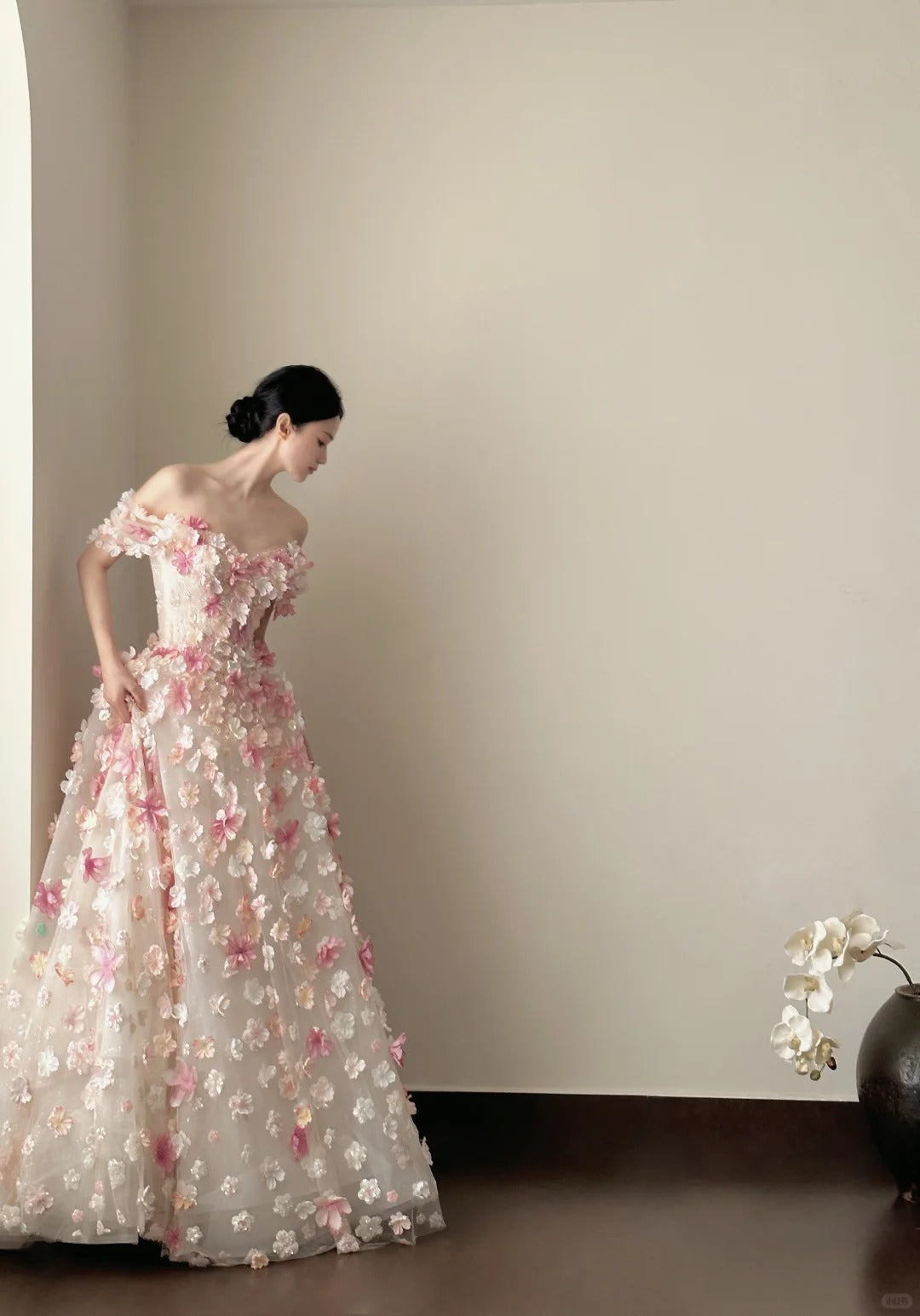 Sweet Pink And White Gradient Strapless 3D Floral Tulle Ball Gown Wedding Dresses