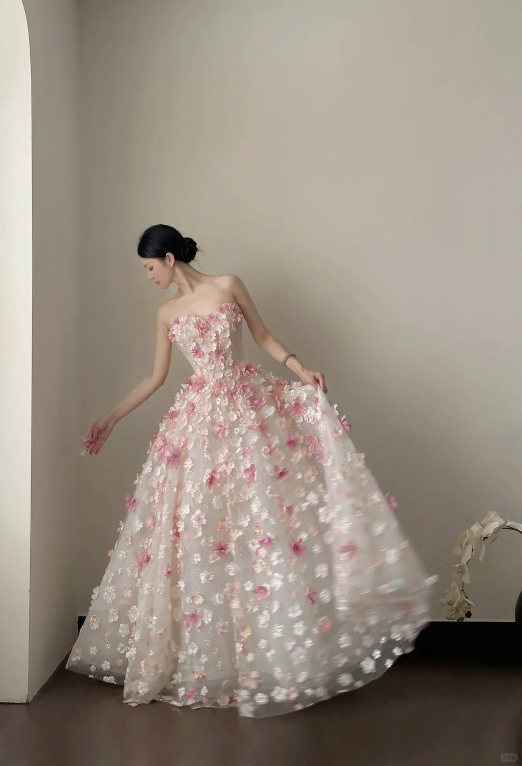 Sweet Pink And White Gradient Strapless 3D Floral Tulle Ball Gown Wedding Dresses