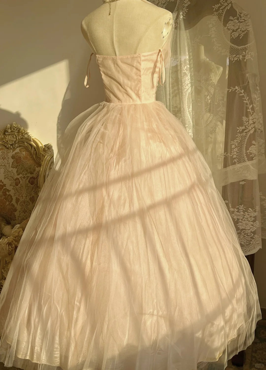 Sweet Pink Halter Neck Tulle Long Ball Gown Evening Dresses