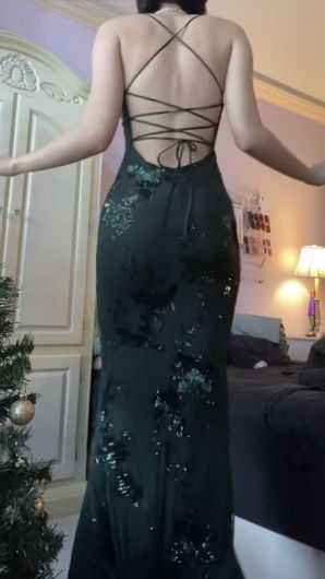V Neck Green Prom Dresses Prom Gown With Sequin Appliques